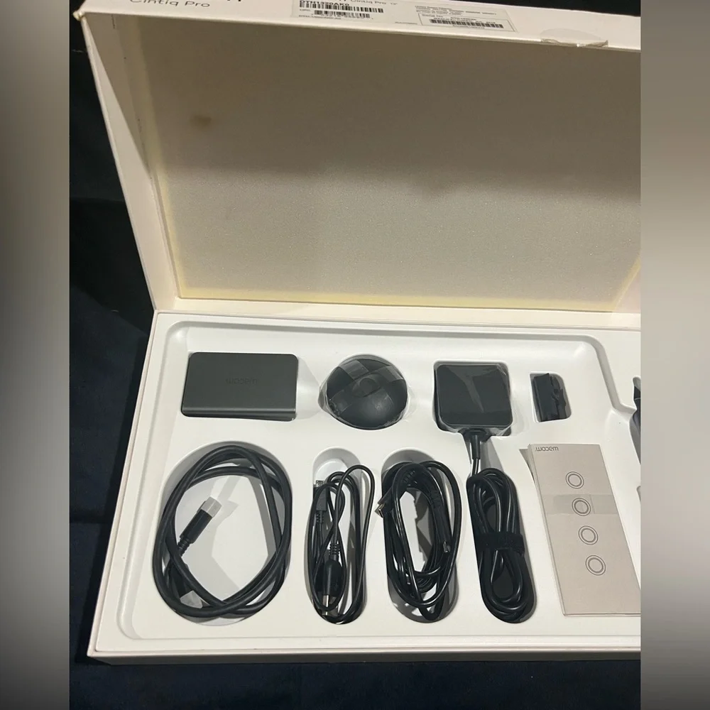 Wacom Cintiq Pro 13.3 Creative Pen Display